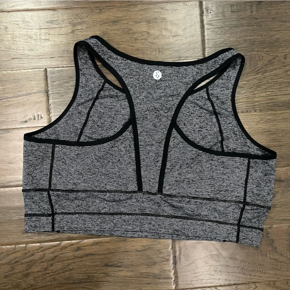 Torrid Crop Work Out Top - Picture 3 of 7